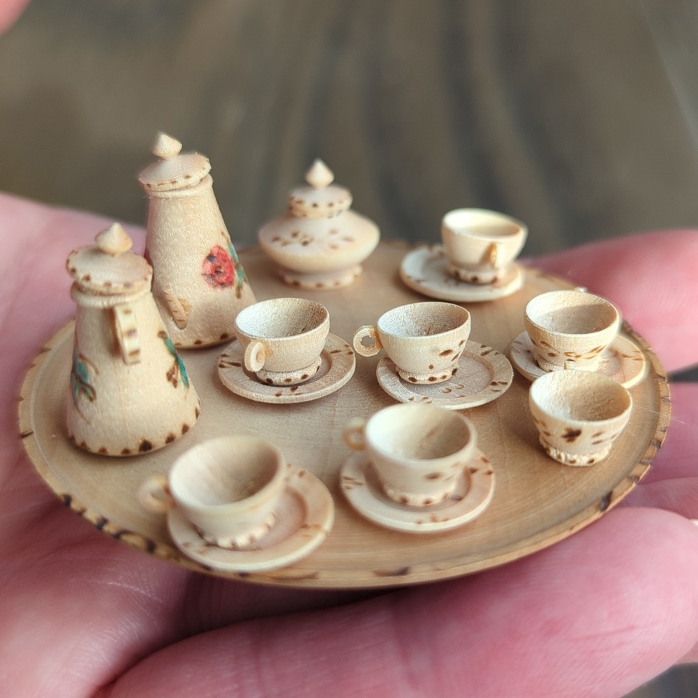 Miniature Tea Set With - Picture 7 of 11